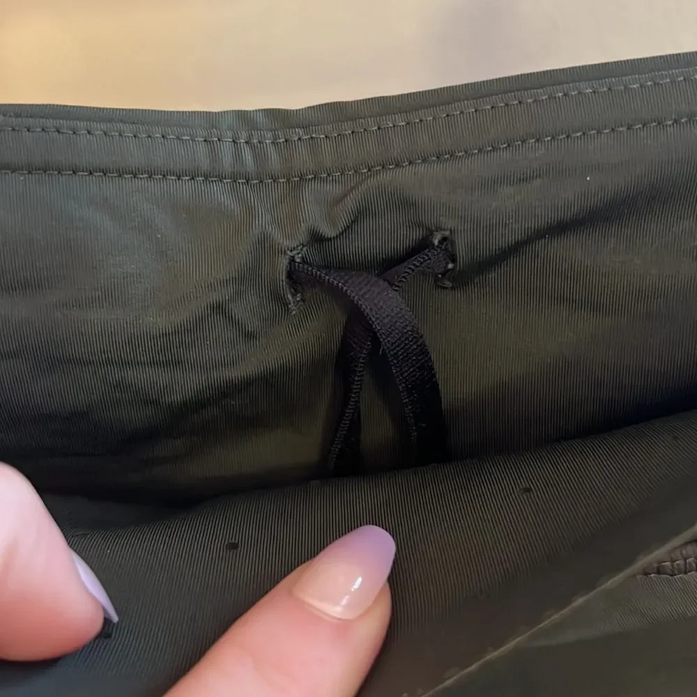 New Balance // Cropped 22” Leggings - Picture 7 of 7